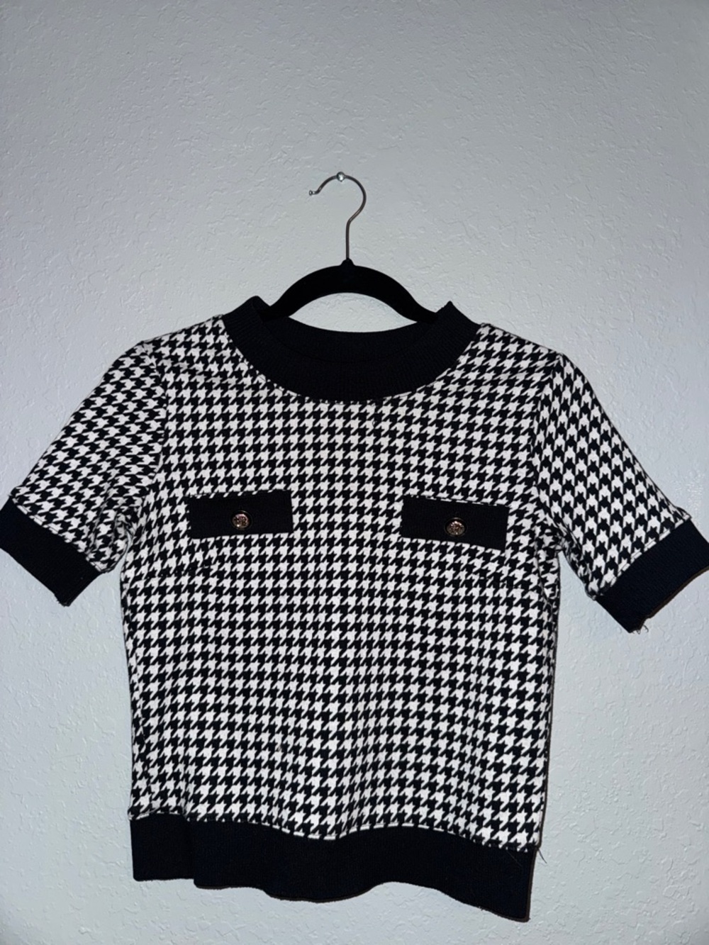 Ann Taylor Black & White Houndstooth Knit Top for Kids